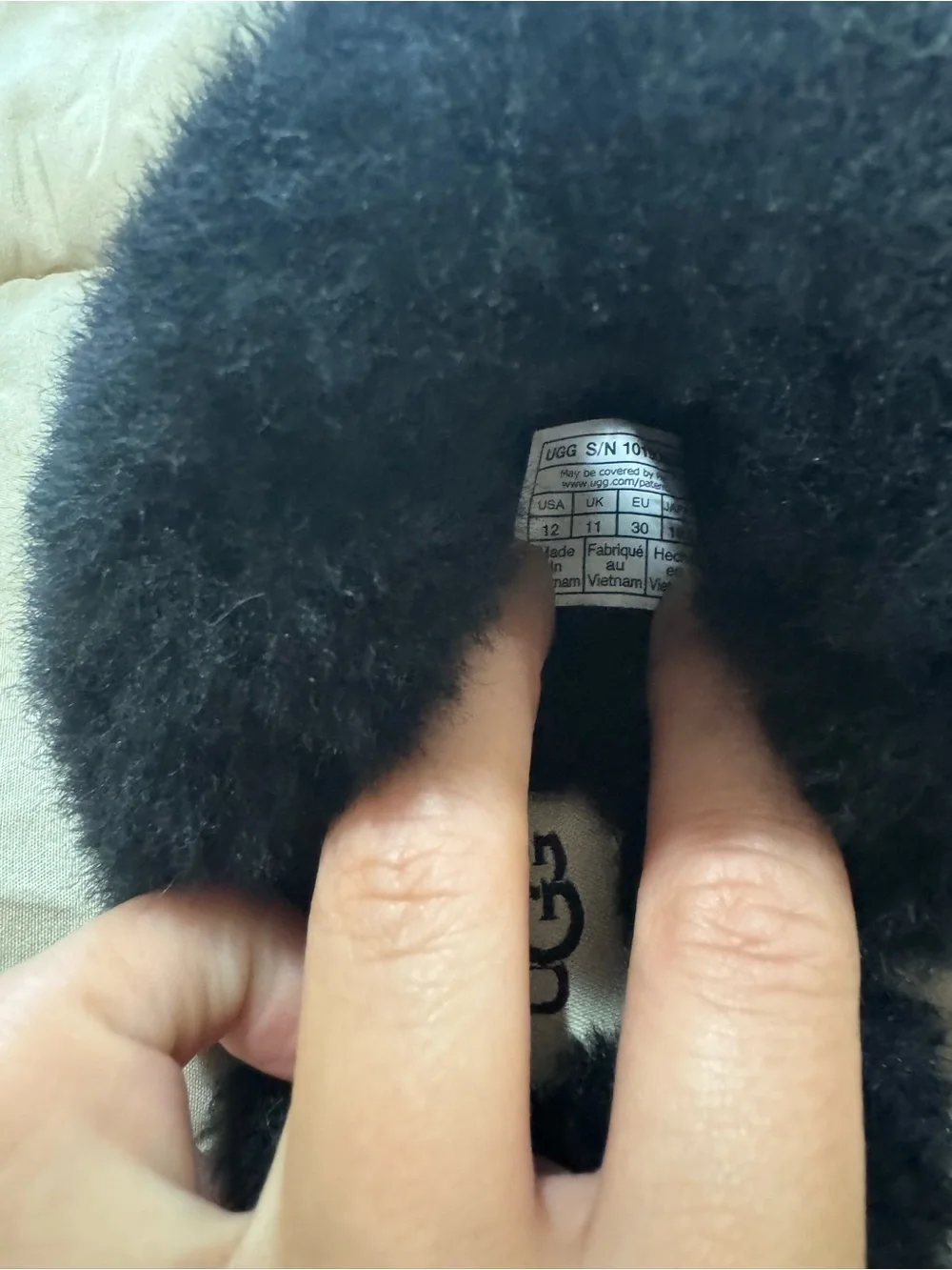 UGG Kids Black  Slippers
